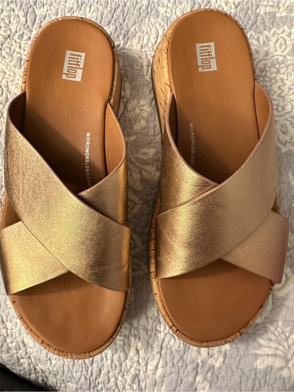 FitFlop Women’s Metallic Rose Gold Cross-Strap Slide Sandals